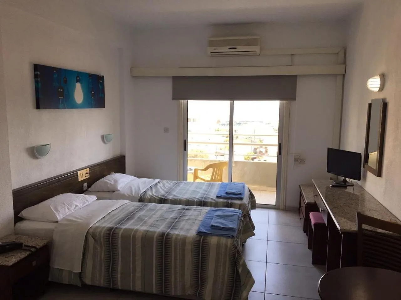 Sunflower Hotel Apartments Larnaca Appart hôtel